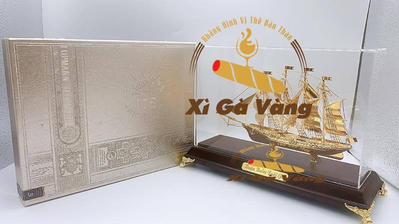 Hình dáng hộp bên ngoài của H Upmann 175th